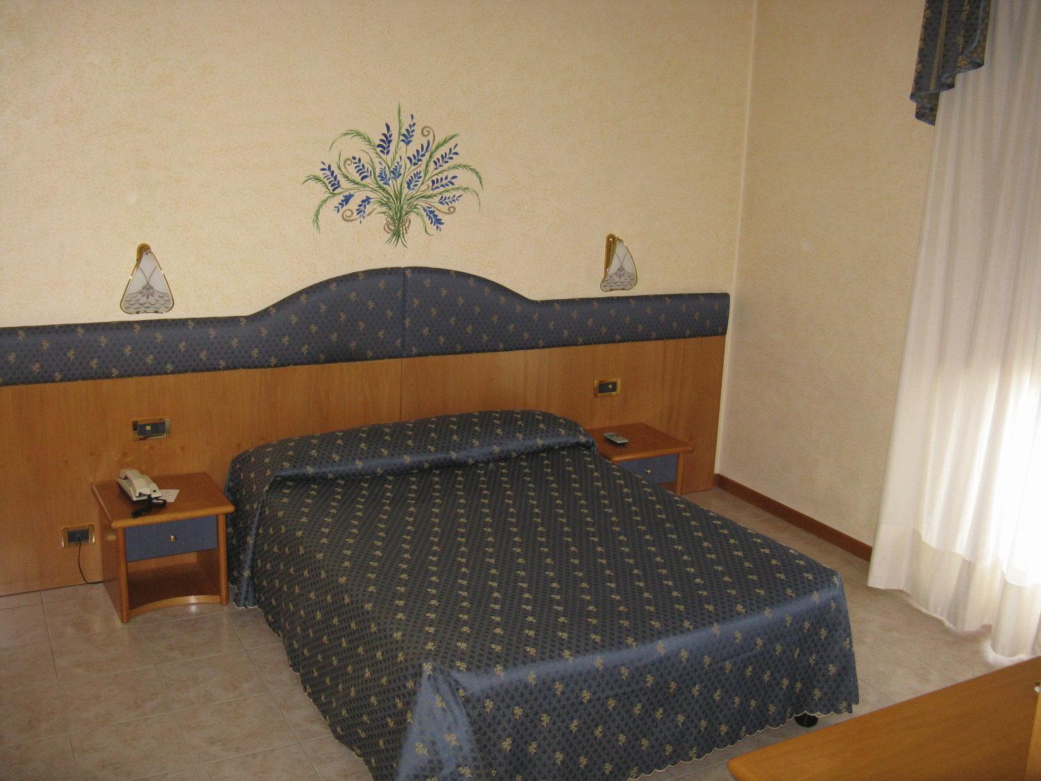 Hotel Faro Монтикири Екстериор снимка