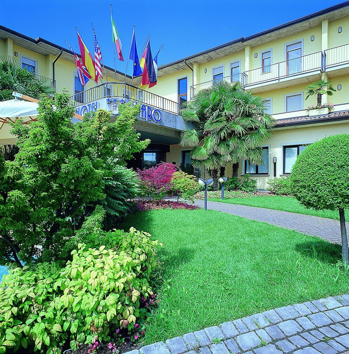 Hotel Faro Монтикири Екстериор снимка
